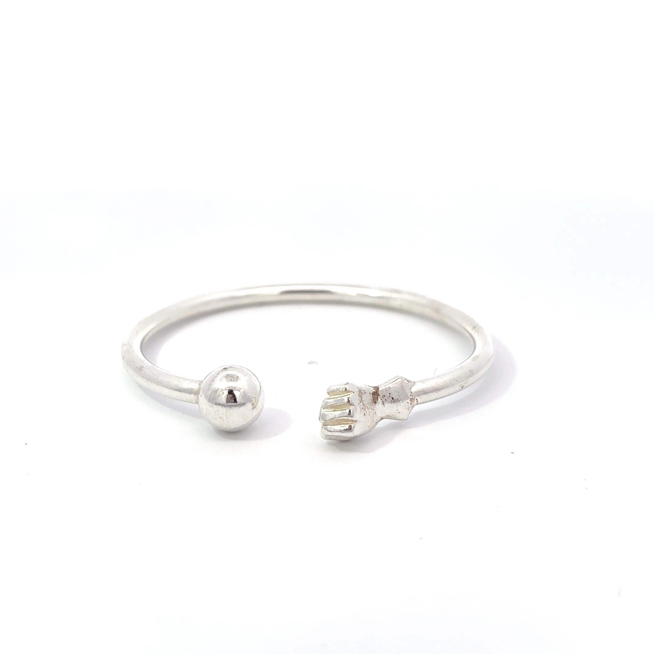 ''Sem'' Zilveren kids boei met vuist en bol