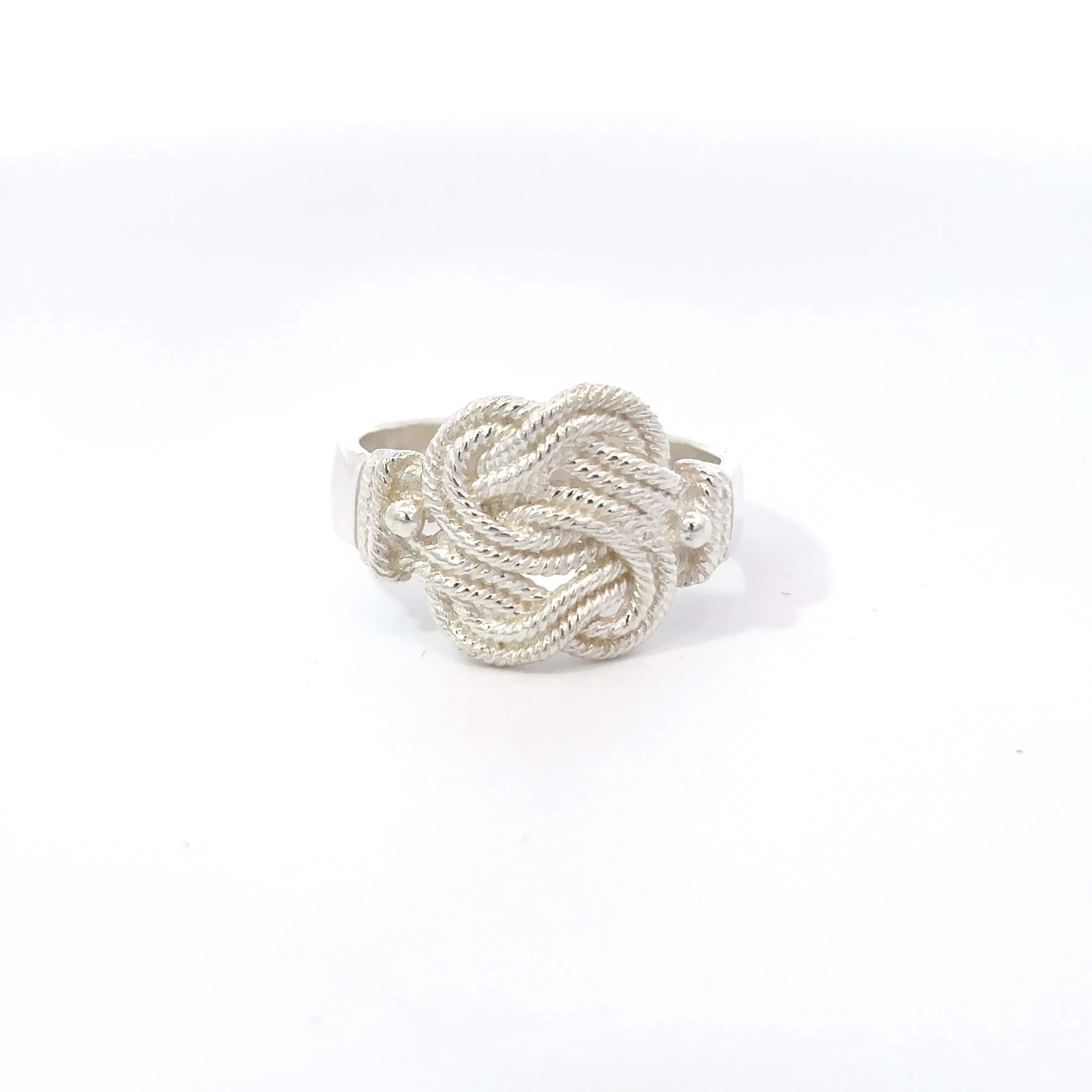 Zilveren ''Kendrick'' mattenklopper ring