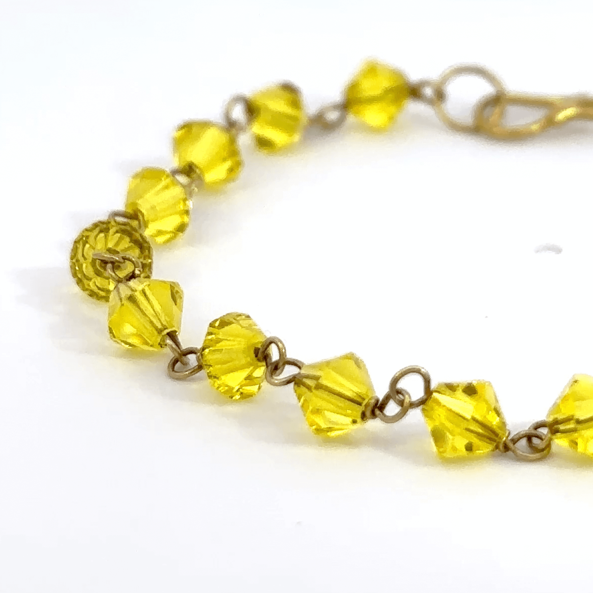 ''Kibri'' 14K babybracelet met ovale naamplaat met rope chain en (ogri ai) kralen